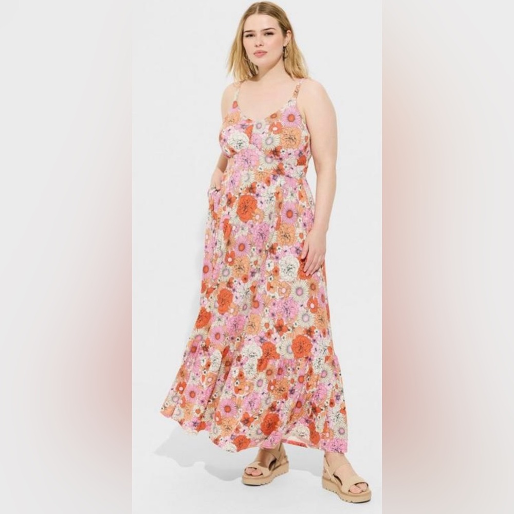 NWT size 4 Torrid Maxi Dress